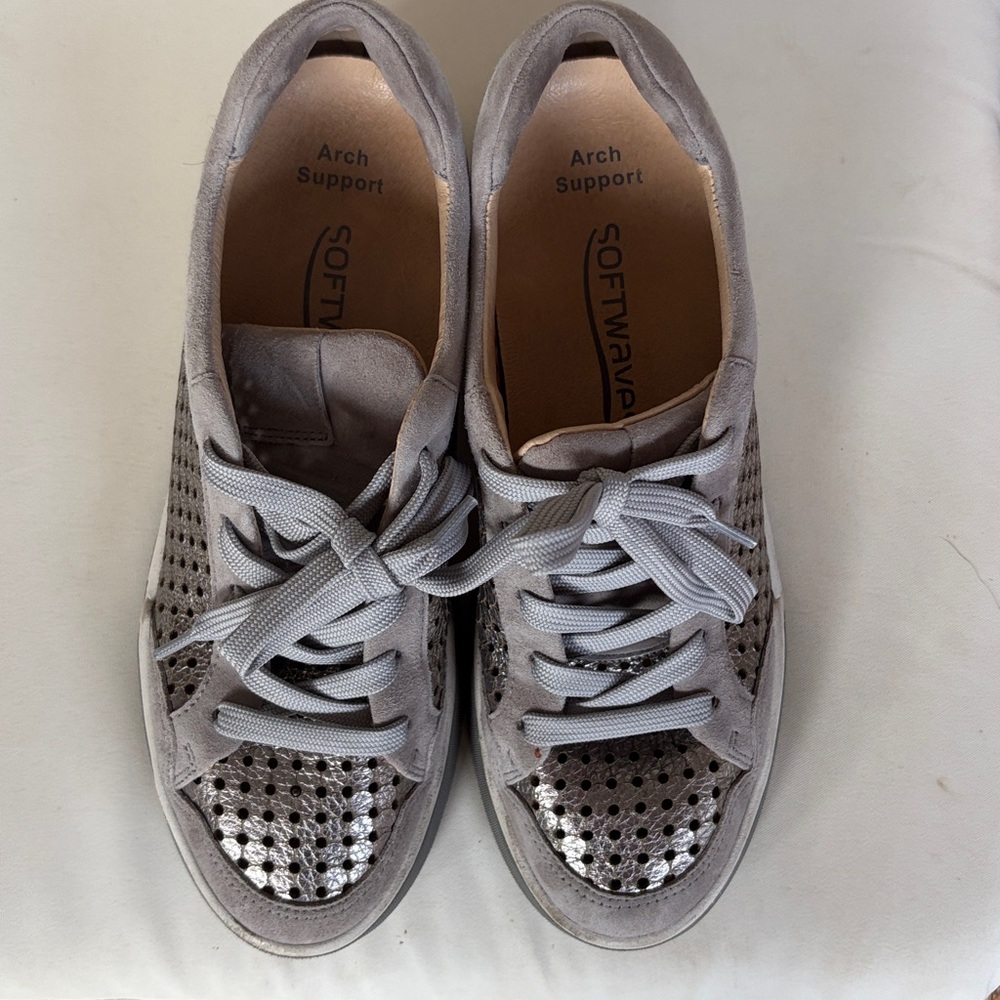 Softwaves Gray Suede and Metallic Arch Support Sneaker Size 38 1/2